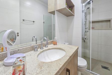 Apartamento para alugar com 125m², 3 quartos e 2 vagas Apartamento para alugar com 125m², 3 quartos e 2 vagasBanheiro da Suíte 1