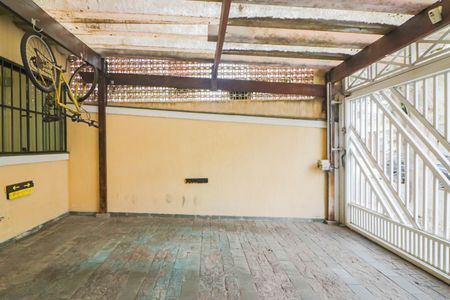 Casa à venda com 98m², 3 quartos e 2 vagasGaragem