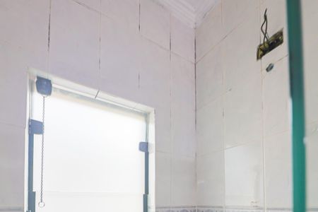 Casa à venda com 98m², 3 quartos e 2 vagasBanheiro Social