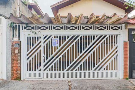 Casa à venda com 98m², 3 quartos e 2 vagasFachada