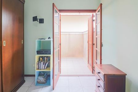 Casa à venda com 98m², 3 quartos e 2 vagasQuarto 2