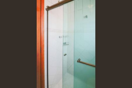 Casa à venda com 98m², 3 quartos e 2 vagasBanheiro da Suíte