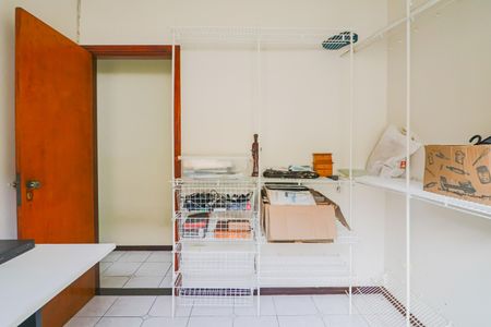 Casa à venda com 98m², 3 quartos e 2 vagasQuarto 3