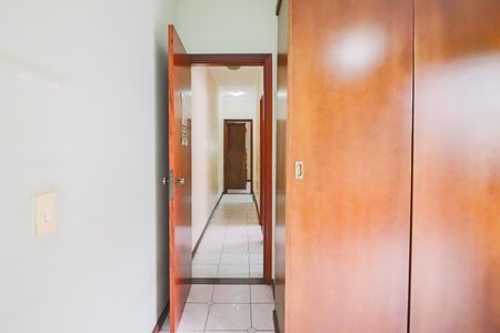 Casa à venda com 98m², 3 quartos e 2 vagasQuarto 2