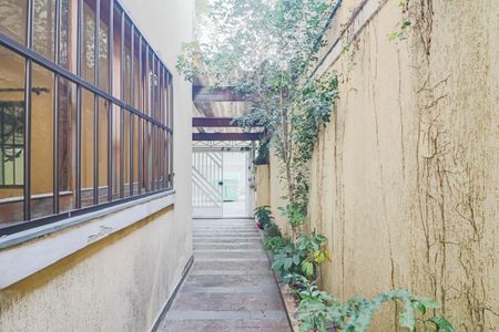 Casa à venda com 98m², 3 quartos e 2 vagasQuintal