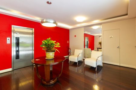 Apartamento para alugar com 100m², 3 quartos e 1 vaga Apartamento para alugar com 100m², 3 quartos e 1 vagaÁrea comum - Hall social