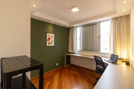 Apartamento para alugar com 100m², 3 quartos e 1 vaga Apartamento para alugar com 100m², 3 quartos e 1 vagaEscritório