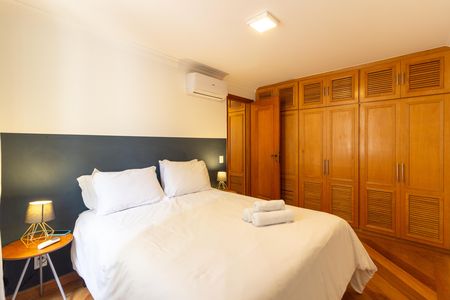Apartamento para alugar com 100m², 3 quartos e 1 vaga Apartamento para alugar com 100m², 3 quartos e 1 vagaSuíte