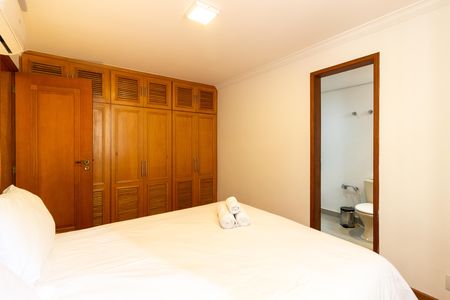 Apartamento para alugar com 100m², 3 quartos e 1 vaga Apartamento para alugar com 100m², 3 quartos e 1 vagaSuíte