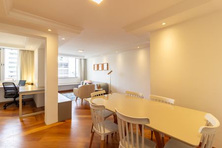 Apartamento para alugar com 100m², 3 quartos e 1 vaga Apartamento para alugar com 100m², 3 quartos e 1 vagaSala