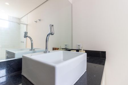 Apartamento para alugar com 100m², 3 quartos e 1 vaga Apartamento para alugar com 100m², 3 quartos e 1 vagaBanheiro da Suíte