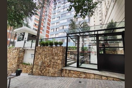 Apartamento para alugar com 100m², 3 quartos e 1 vaga Apartamento para alugar com 100m², 3 quartos e 1 vagaFachada
