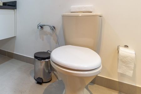 Apartamento para alugar com 100m², 3 quartos e 1 vaga Apartamento para alugar com 100m², 3 quartos e 1 vagaBanheiro da Suíte