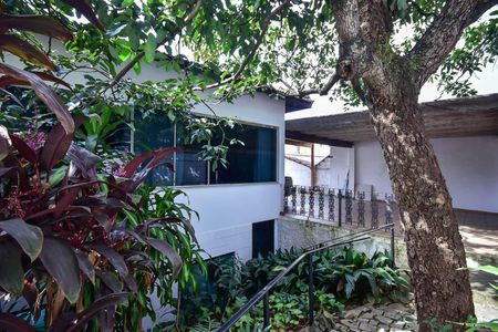 Casa à venda com 485m², 3 quartos e 4 vagasJardim