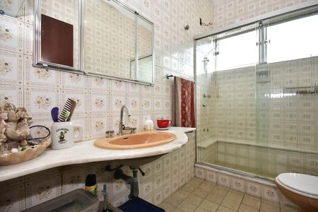 Casa à venda com 485m², 3 quartos e 4 vagasBanheiro Social