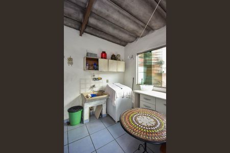 Casa à venda com 485m², 3 quartos e 4 vagasÁrea de Serviço