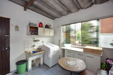 Casa à venda com 485m², 3 quartos e 4 vagasÁrea de Serviço