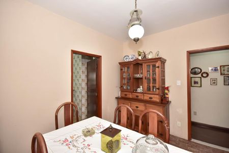 Casa à venda com 485m², 3 quartos e 4 vagasCopa