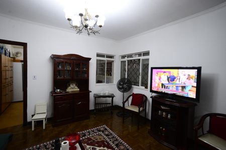 Casa à venda com 385m², 3 quartos e 1 vagaSala