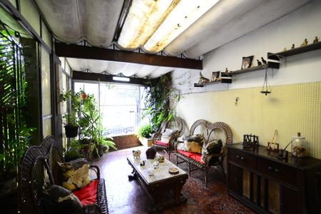 Casa à venda com 385m², 3 quartos e 1 vagaVaranda