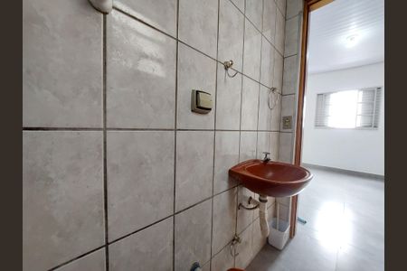 Casa para alugar com 45m², 1 quarto e sem vagaBanheiro
