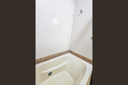 Apartamento para alugar com 80m², 2 quartos e 2 vagasBanheiro da Suíte