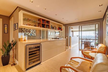 Apartamento à venda com 284m², 4 quartos e 4 vagasFoto 11