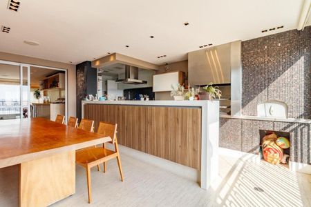 Apartamento à venda com 284m², 4 quartos e 4 vagasFoto 17