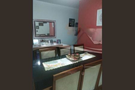 Casa à venda com 3 quartos, 200m² em Vila Arapua, São Paulo