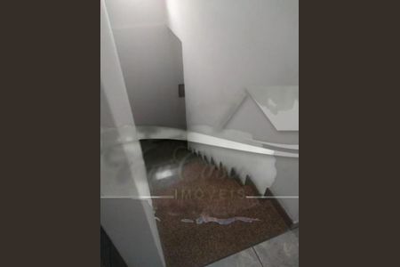 Casa à venda com 3 quartos, 200m² em Vila Arapua, São Paulo