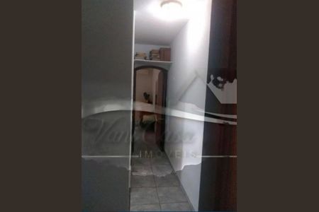 Casa à venda com 3 quartos, 200m² em Vila Arapua, São Paulo