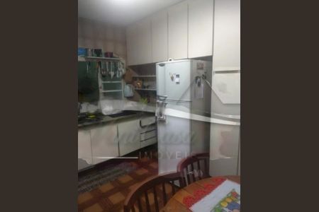 Casa à venda com 3 quartos, 200m² em Vila Arapua, São Paulo