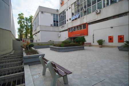 Apartamento à venda com 76m², 2 quartos e 1 vagaÁrea comum