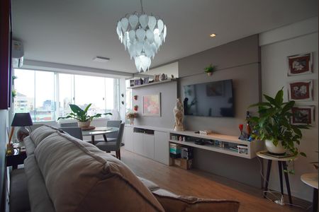 Apartamento à venda com 76m², 2 quartos e 1 vagaSala