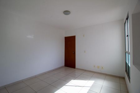 Apartamento para alugar com 47m², 2 quartos e 1 vagaSala