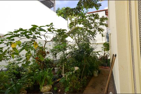 Casa à venda com 405m², 5 quartos e 8 vagasÁrea Externa