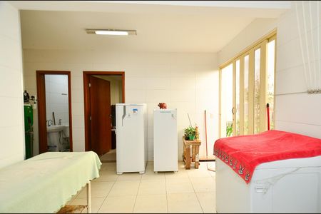 Casa à venda com 405m², 5 quartos e 8 vagasÁrea de Serviço