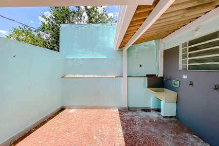 Casa para alugar com 130m², 2 quartos e 3 vagasÁrea externa