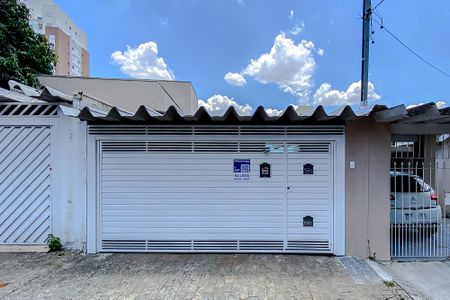 Casa para alugar com 130m², 2 quartos e 3 vagasFachada - Plaquinha