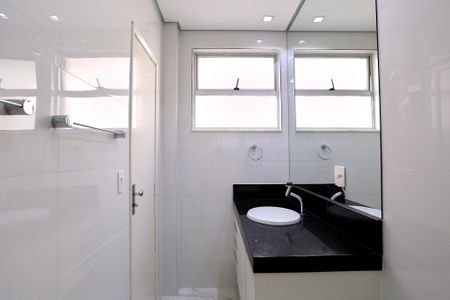 Apartamento à venda com 116m², 3 quartos e 2 vagasBanheiro do Quarto 3