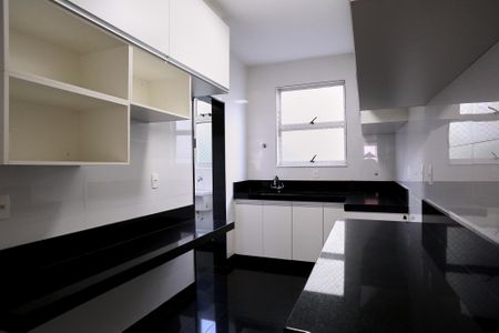 Apartamento à venda com 116m², 3 quartos e 2 vagasCozinha