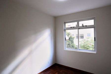 Apartamento à venda com 116m², 3 quartos e 2 vagasQuarto 2