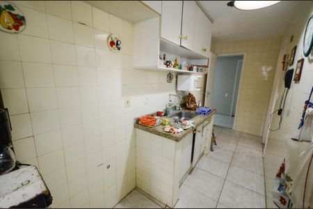 Apartamento à venda com 67m², 2 quartos e 1 vagaCozinha