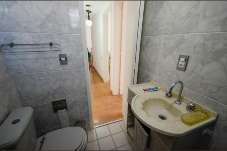 Apartamento à venda com 67m², 2 quartos e 1 vagaBanheiro