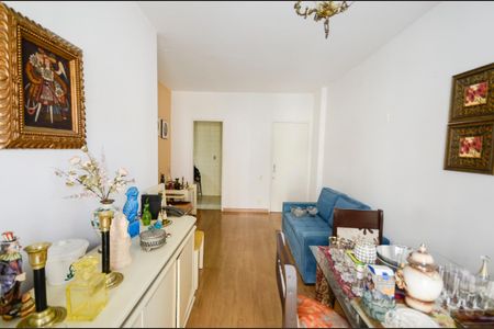 Apartamento à venda com 67m², 2 quartos e 1 vagaSala
