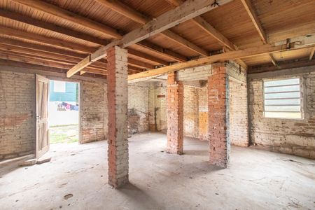 Casa para alugar com 88m², 2 quartos e sem vaga Casa para alugar com 88m², 2 quartos e sem vagaPorão