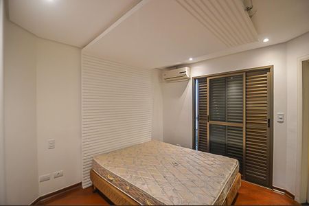 Apartamento à venda com 208m², 3 quartos e 3 vagas Suíte