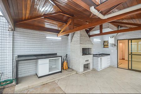 Apartamento à venda com 208m², 3 quartos e 3 vagasChurrasqueira