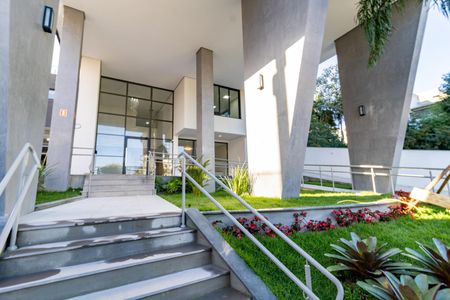 Apartamento à venda com 115m², 3 quartos e 2 vagas Apartamento à venda com 115m², 3 quartos e 2 vagasEntrada