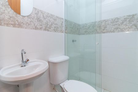 Casa à venda com 300m², 3 quartos e 6 vagasBanheiro da Suíte 2